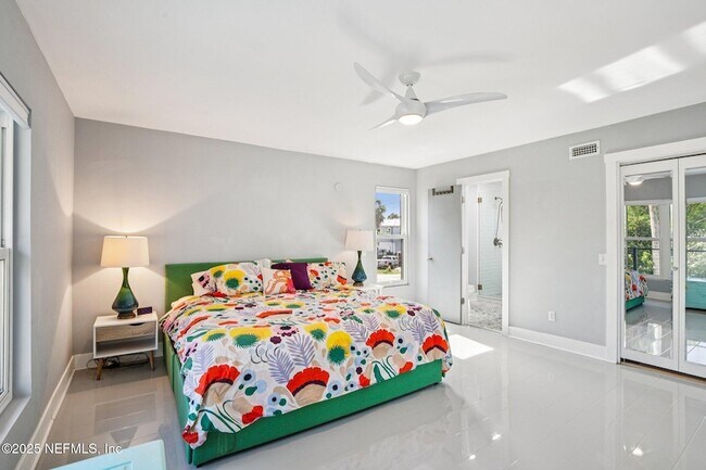 Building Photo - 248 11th St