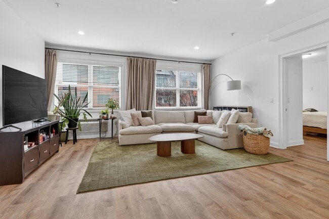 Building Photo - 140-136 36th St