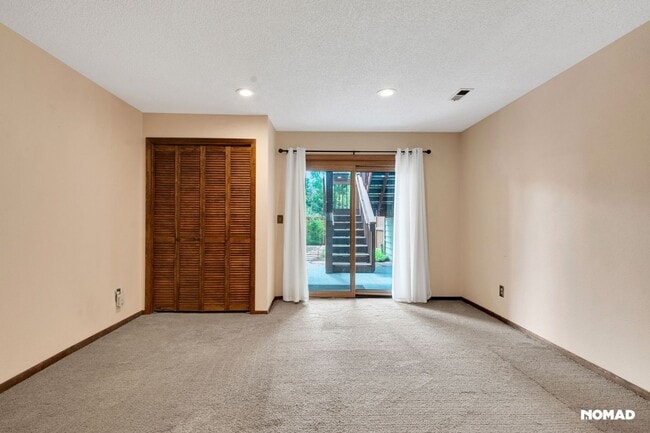 Building Photo - Charming 1BR Townhome in Lakewood