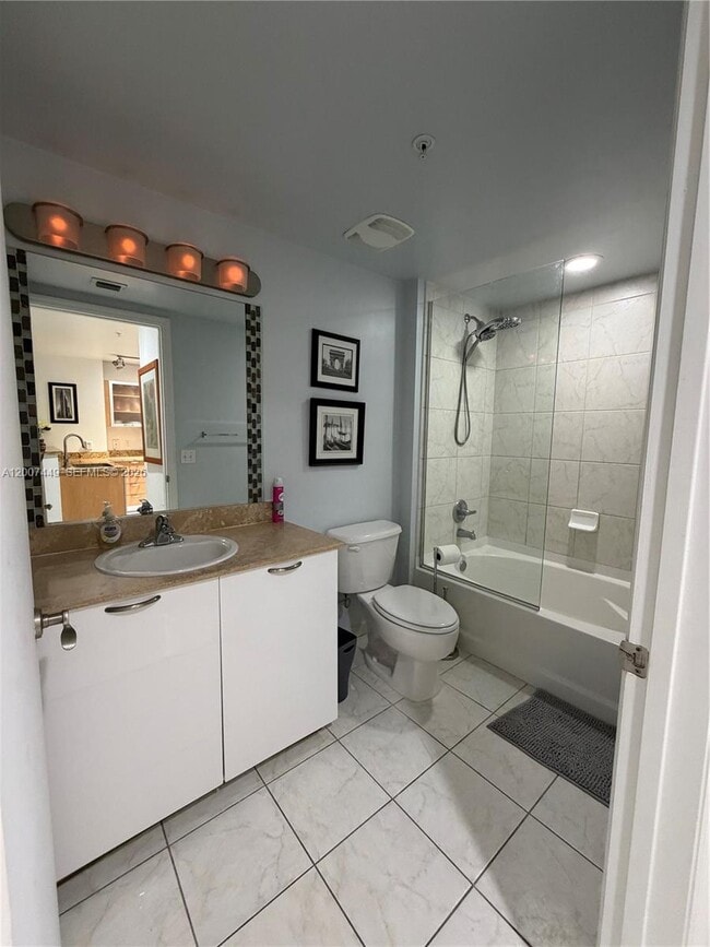 Building Photo - 3180 SW 22nd Terrace