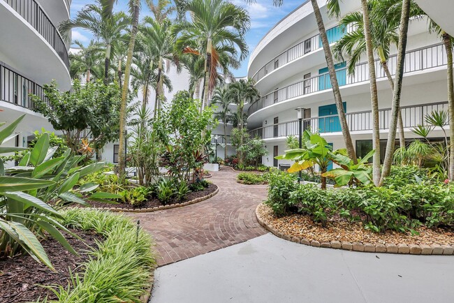Primary Photo - SUNTIDE BEACH CONDO FOR RENT
