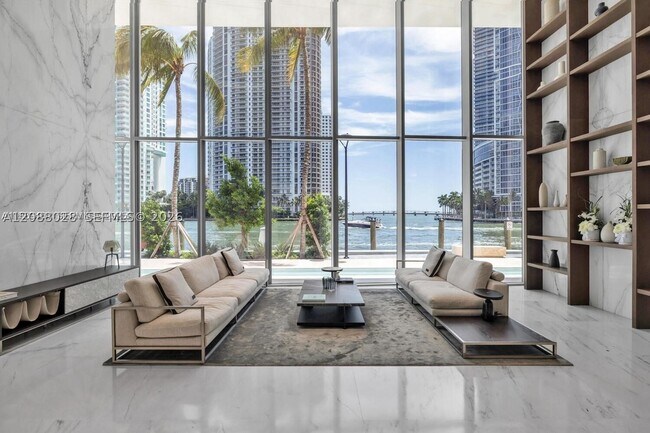 Building Photo - 300 Biscayne Blvd