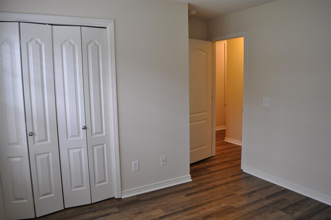 Building Photo - 673 Mozingo Ln