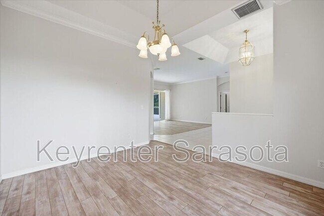 Building Photo - 4956 Bridgehampton Blvd