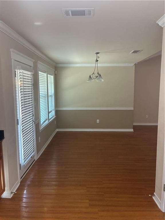 Building Photo - 9646 Estate Dr