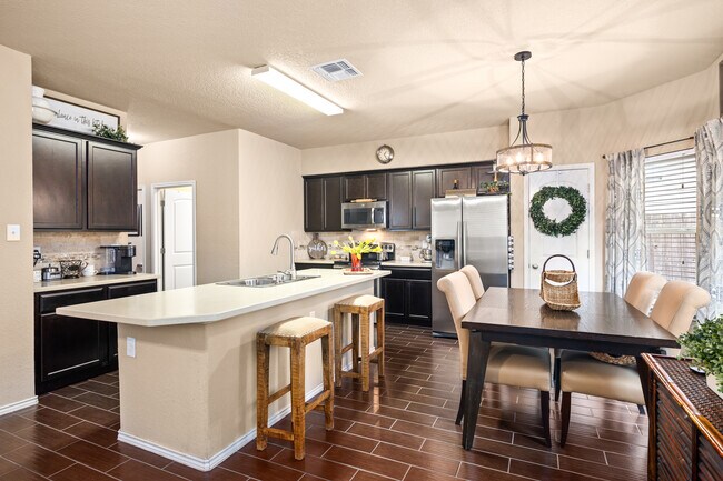 Building Photo - 7222 Sunny Day