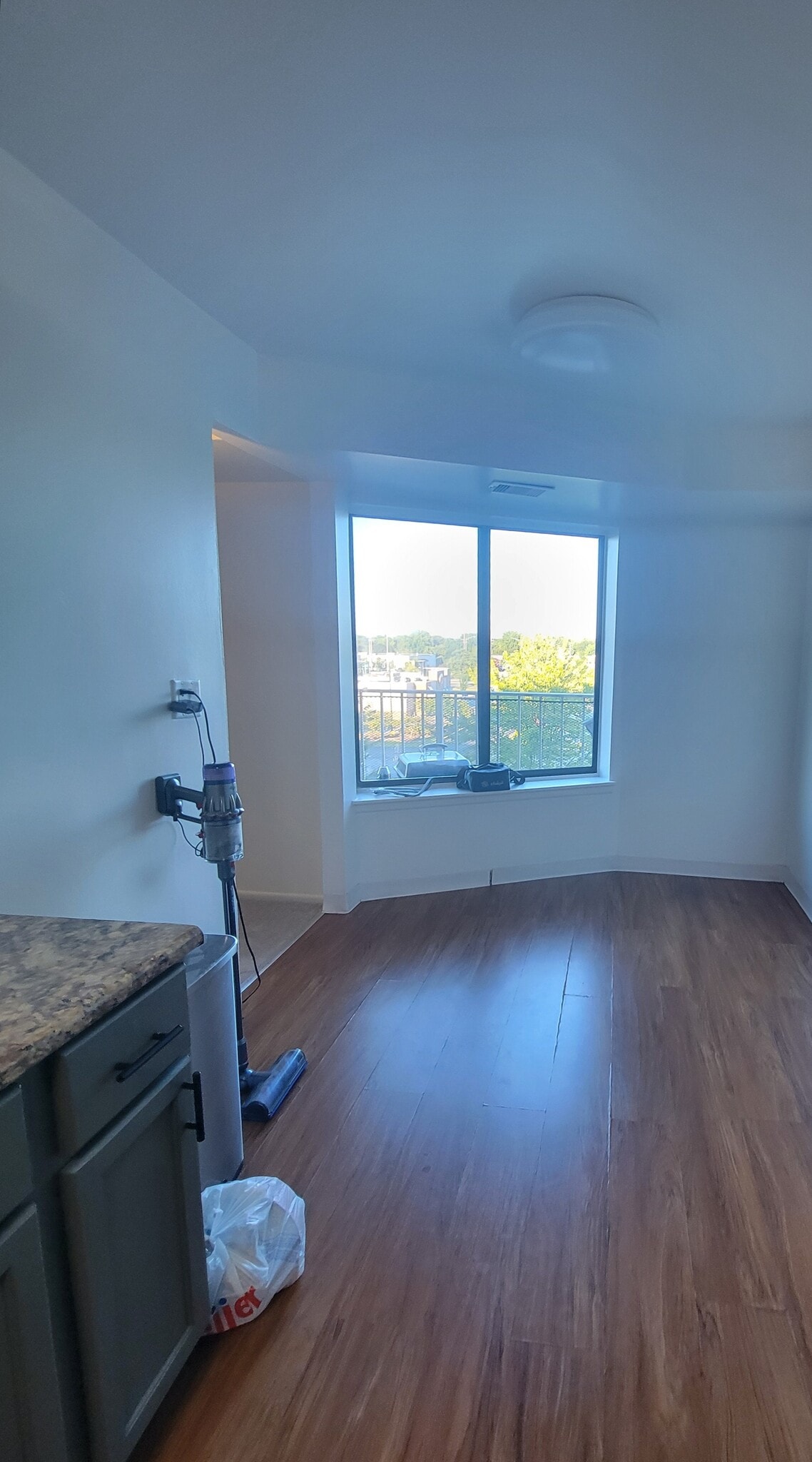 Breakfast Nook - 5450 Astor Ln