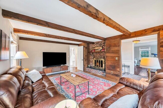 Building Photo - 807 Union Ave