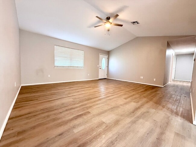 Building Photo - ***2607 Walker St***