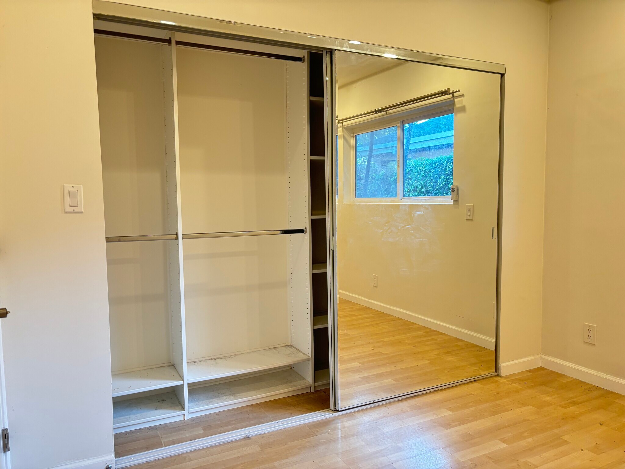 Unit 1 - 538 Brooks Ave