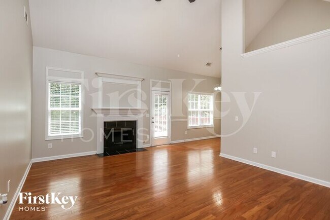 Building Photo - 4255 Mulberry Ridge Ln NE