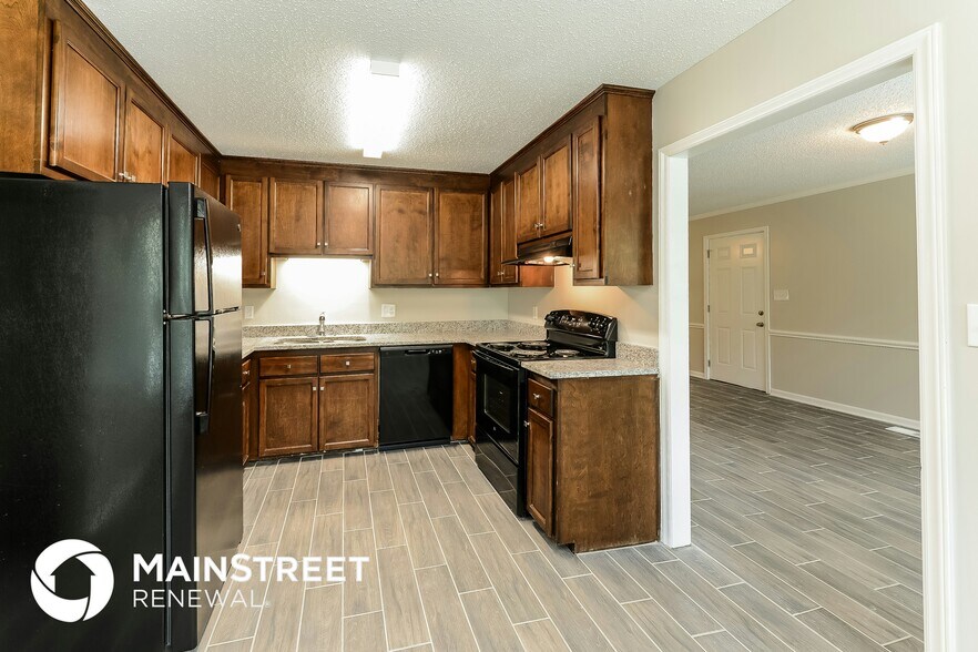 Building Photo - 2359 Oakton Dr