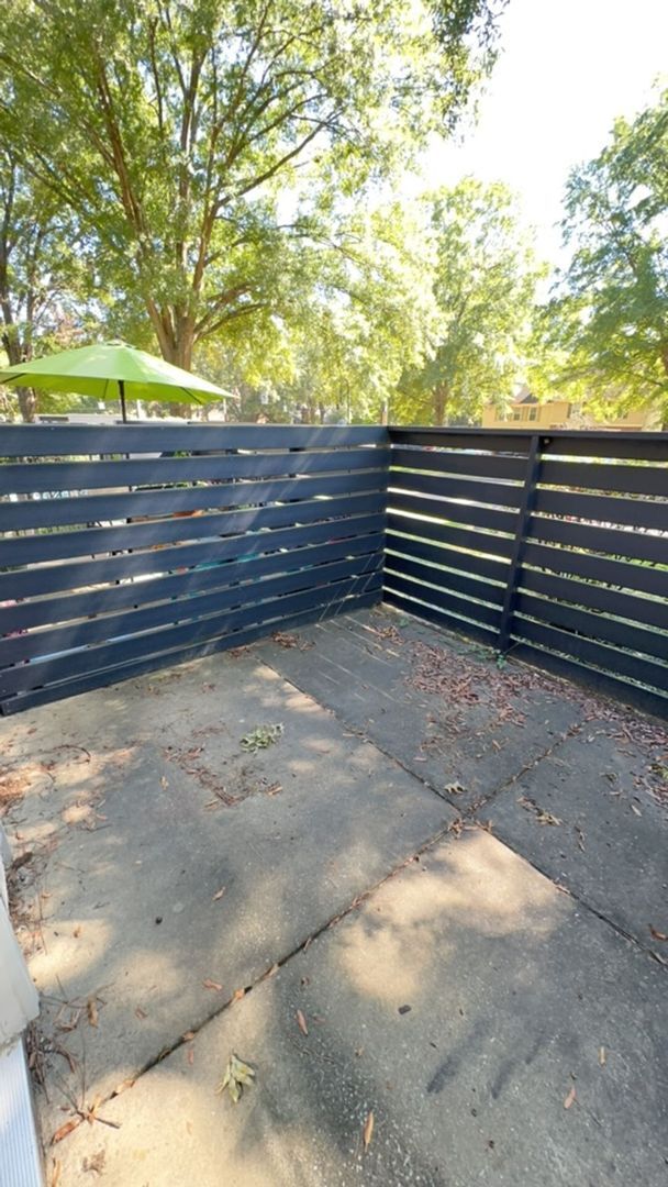 Building Photo - Germantown 2 story Townhome! Private Fence...