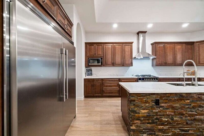 Building Photo - 36648 N 27th Ave