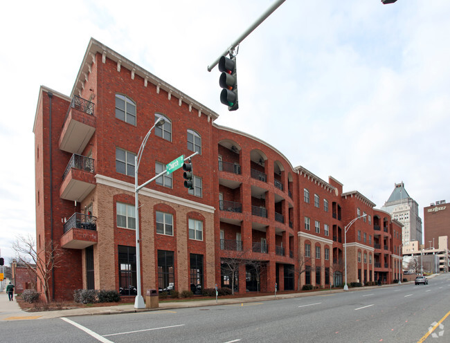 Building Photo - Governors Court