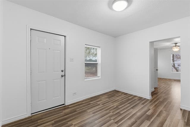 Building Photo - 613 W Murray St