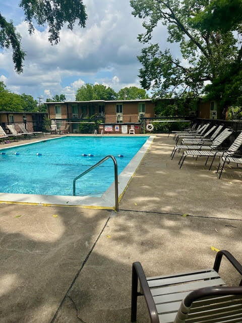Building Photo - Live Near Vanderbilt & Belmont! Updated Condo with Pool Access