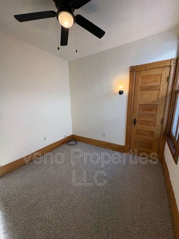 Building Photo - 109 Third Street