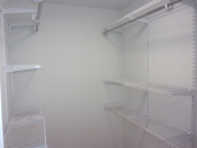 Building Photo - Recently Updated and Refreshed 3 Bedroom 2 Bath Home in Fort Mill