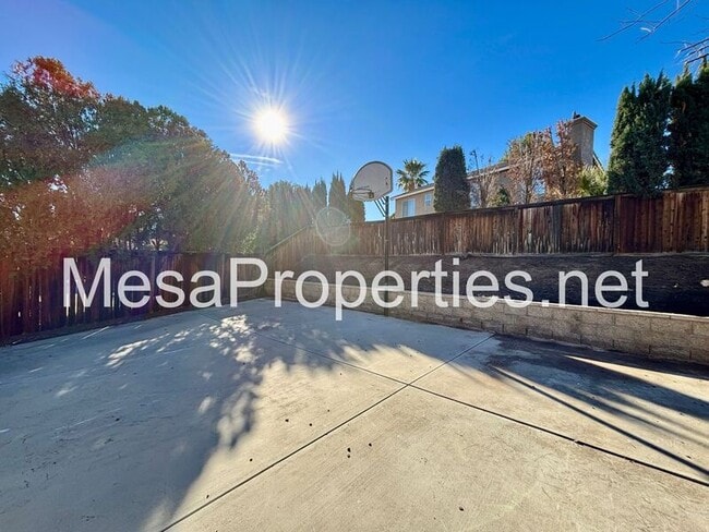 Building Photo - 12468 Redrock Ct