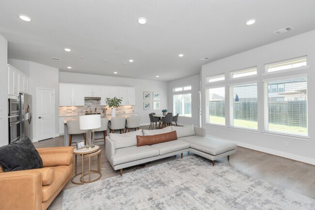 Building Photo - 28646 Monarch Cliffs Dr