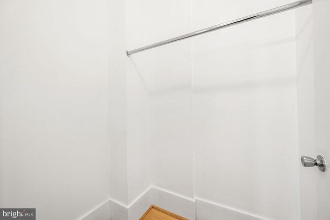 Building Photo - 1201 S 5th St