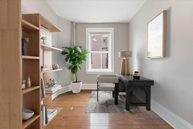 Building Photo - 134 CLIFTON Pl