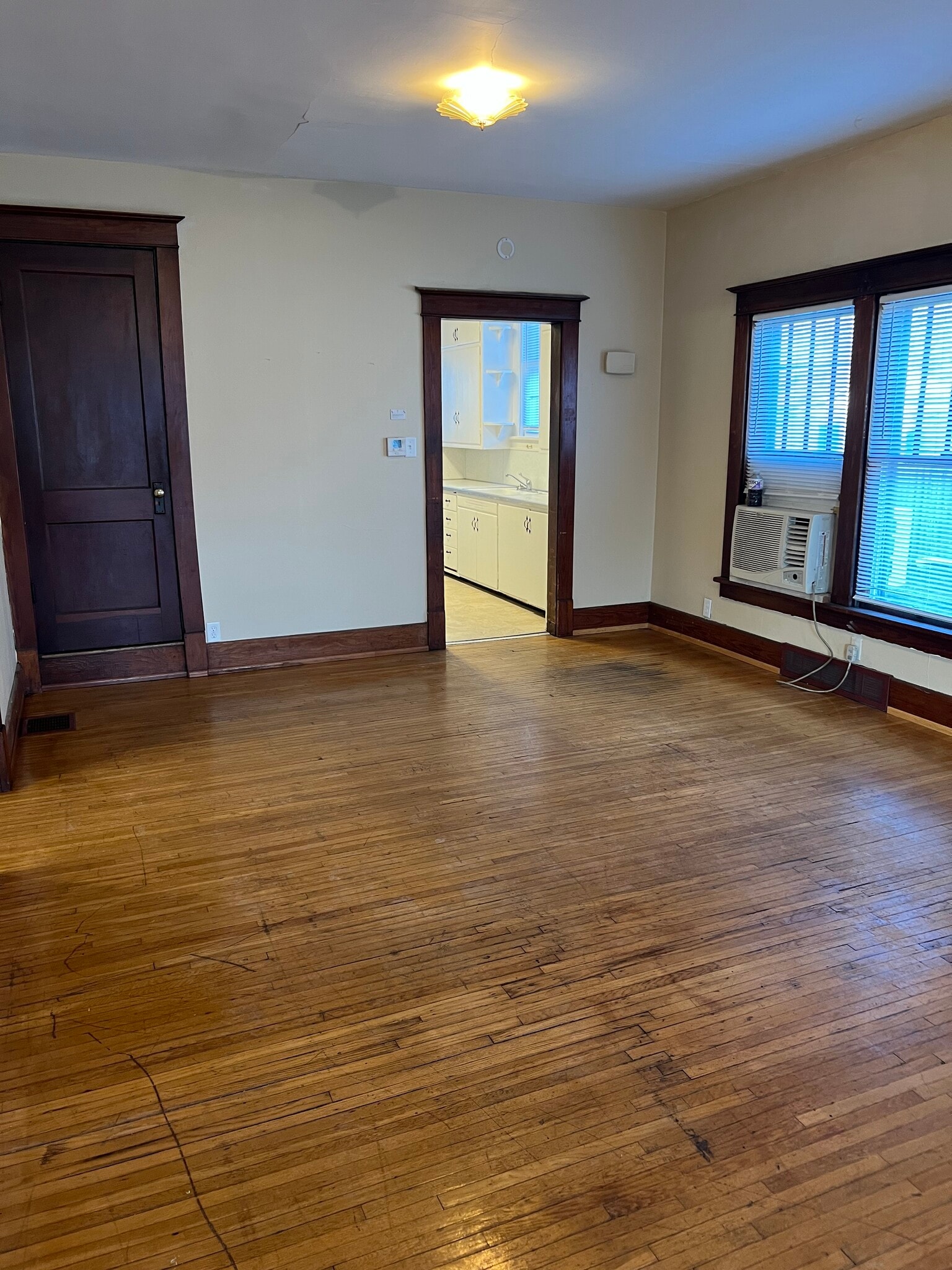 Living Room - 2921 Avenue L