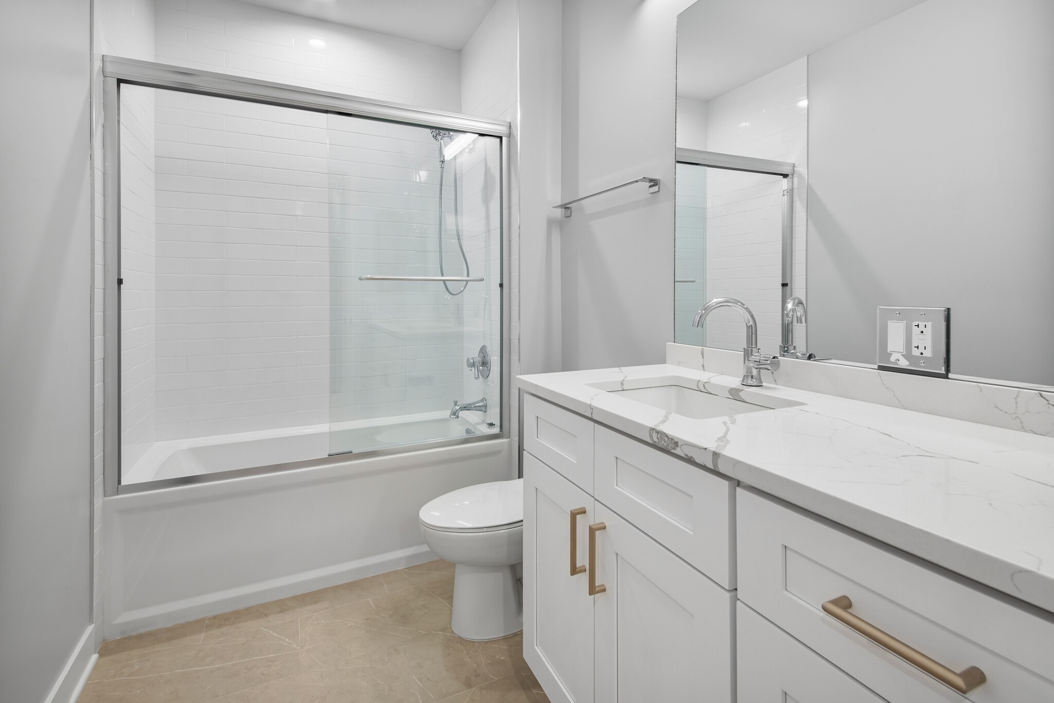 Building Photo - 4622 N Ashland Ave