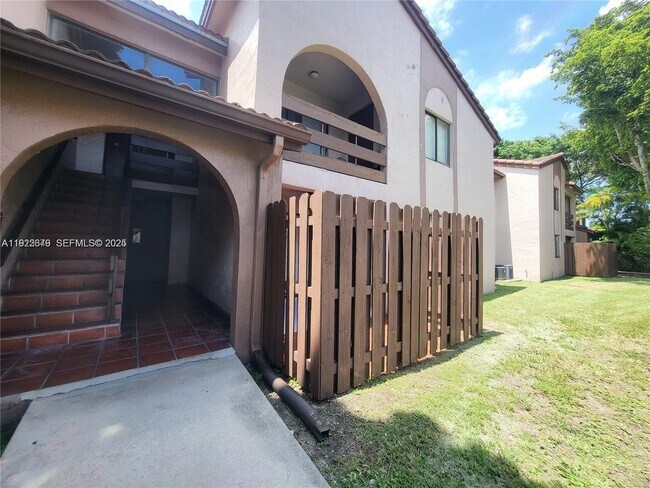 Building Photo - 8977 SW 123rd Ct