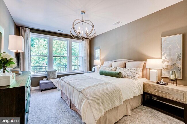 Building Photo - 21731 Dovekie Ter