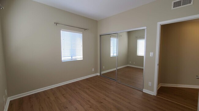 bedroom 1 window and closet - 1471 S Wooster St