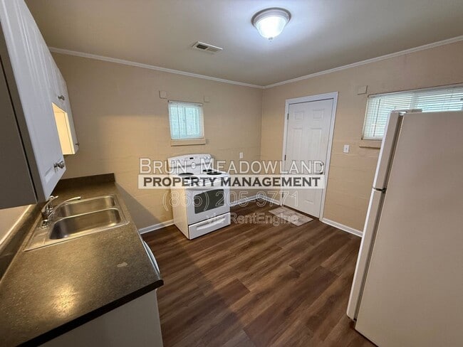 Building Photo - 2101 Belt Rd