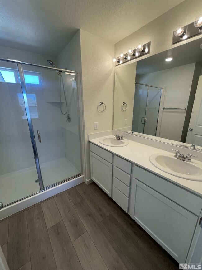 Building Photo - 8839 Wolf Moon Dr