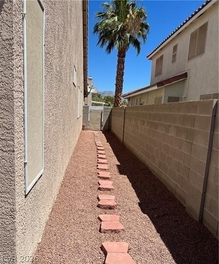 Building Photo - 1807 Desert Sage Ave