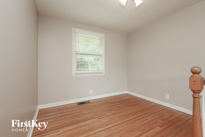 Building Photo - 3710 Plantation Dr