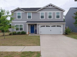 Building Photo - 329 Saskatoon Dr