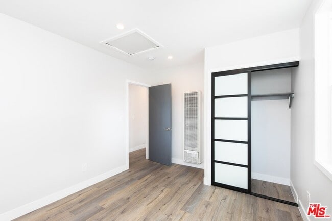 Building Photo - 3872 Bentley Ave