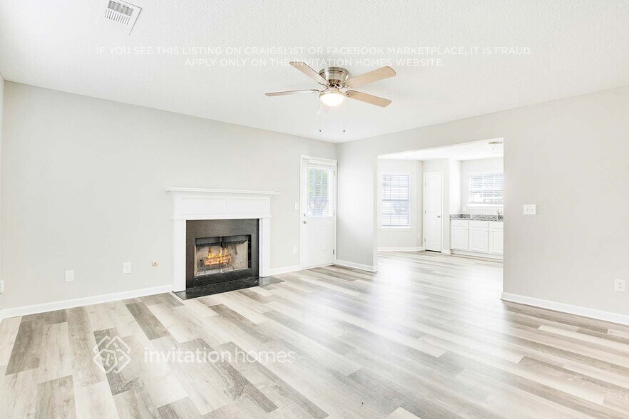 Building Photo - 2585 Thunder Basin Way