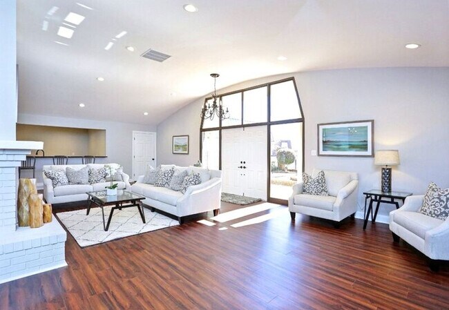 Building Photo - 4805 Park Towne Way