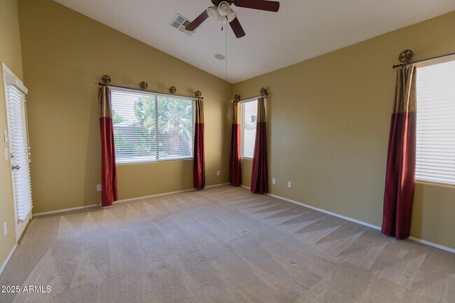 Building Photo - 2270 E Aloe Pl