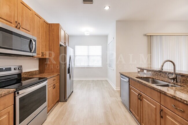 Building Photo - 12060 Lucca St