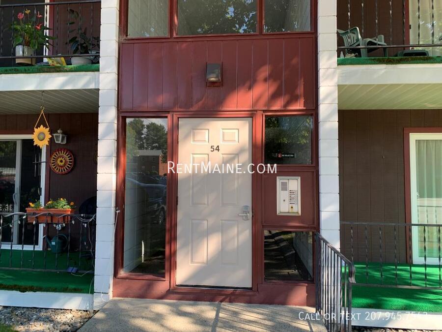 Building Photo - 54 Longrale Park