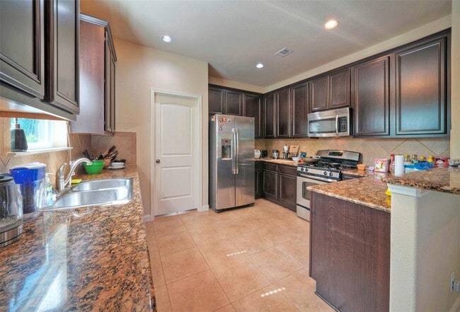 Building Photo - 8724 White Ibis Dr