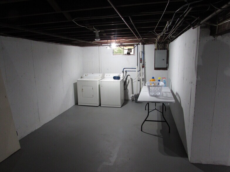Washer/dryer is included in the rent - 97 Scrub Oak Rd