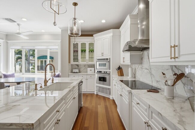 Building Photo - 921 Osceola Dr