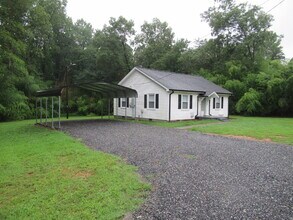 Building Photo - Nicely Renovated 2-Bedroom Home for Rent i...