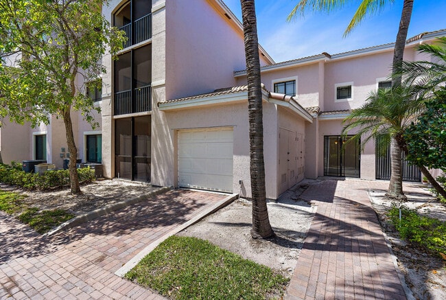 Building Photo - 2803 Sarento Pl
