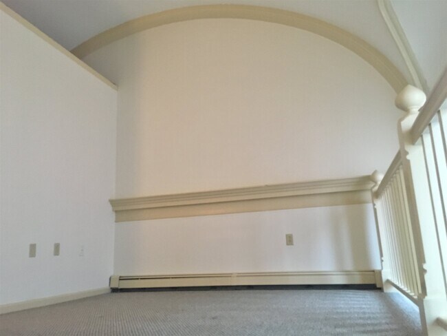 Building Photo - 124 Orange St