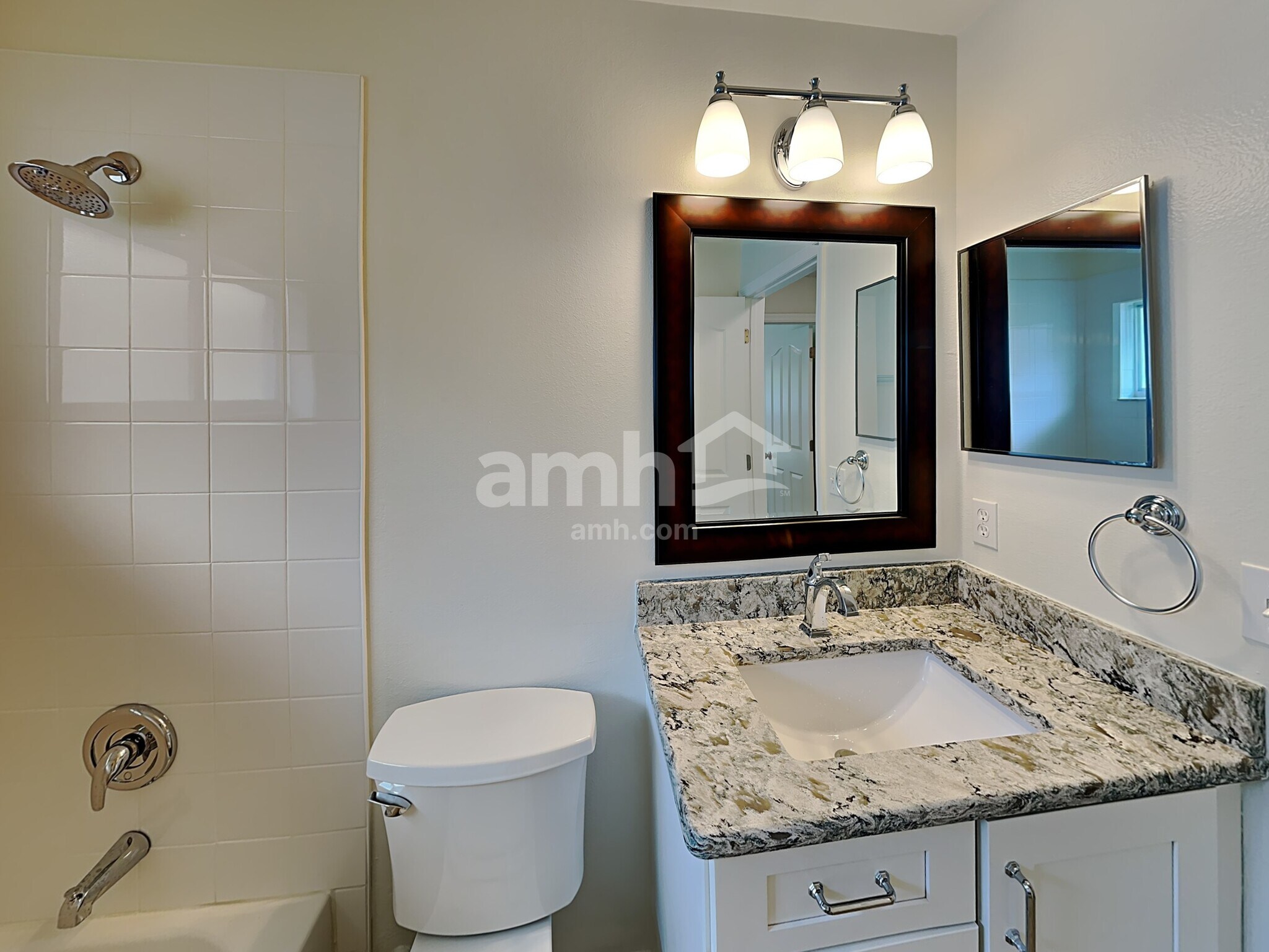 Building Photo - 1415 Compton St